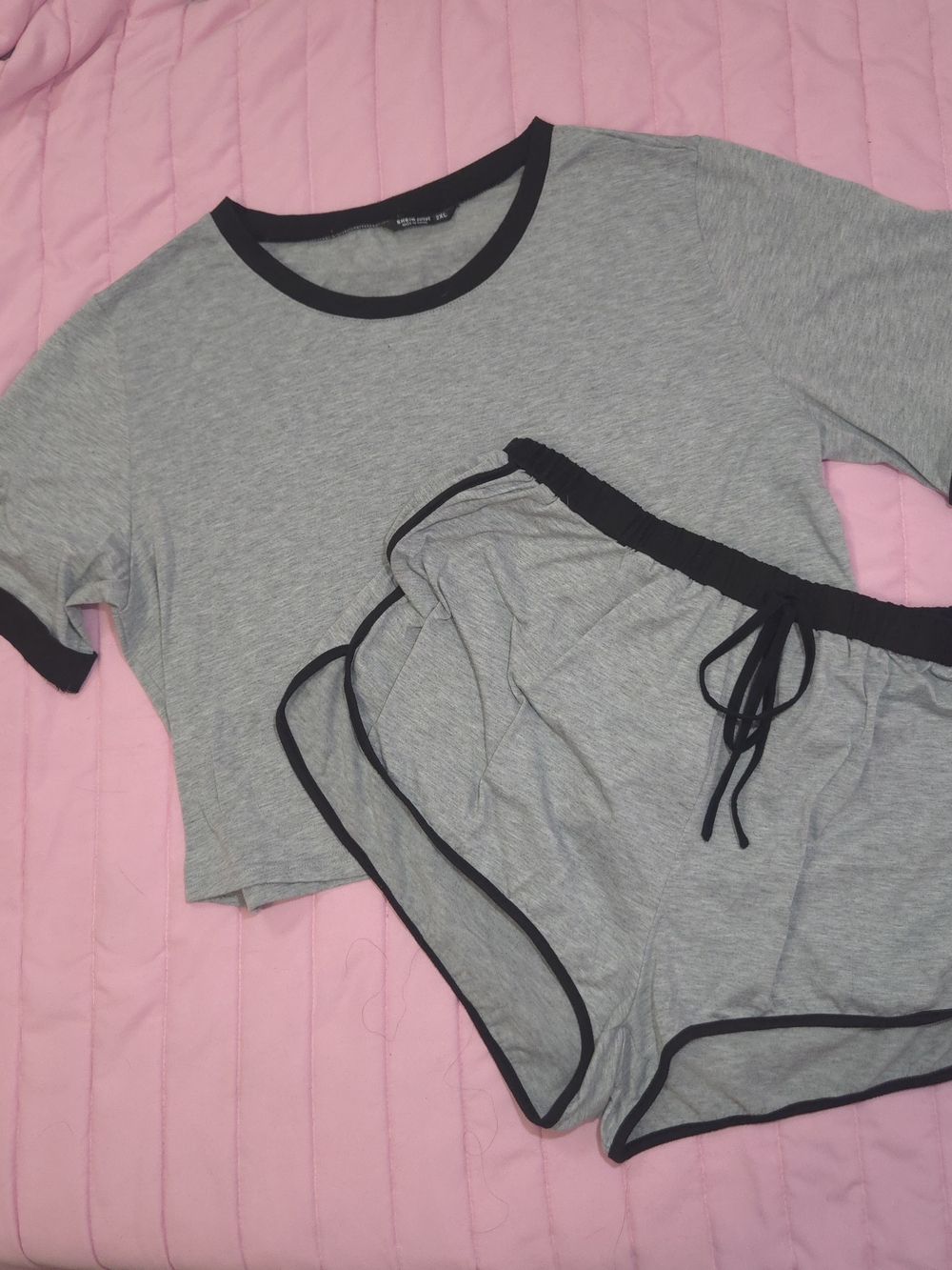 SHEIN Gray Short Sleeve Ringer Pajama Set with Black Trim
